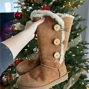 UGG Tan Winter Boots with Cream Fur Trim